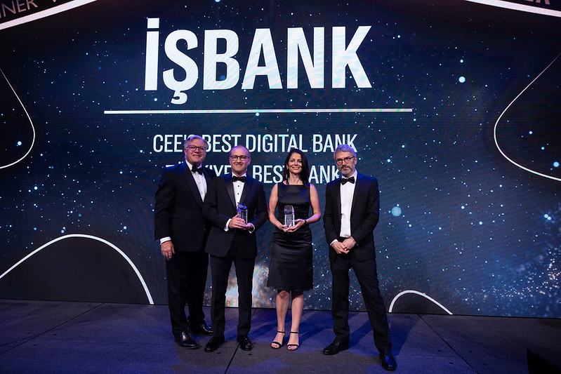 İş Bankası’na Orta ve Doğu Avrupa’nın En İyi Dijital Bankası Ödülü