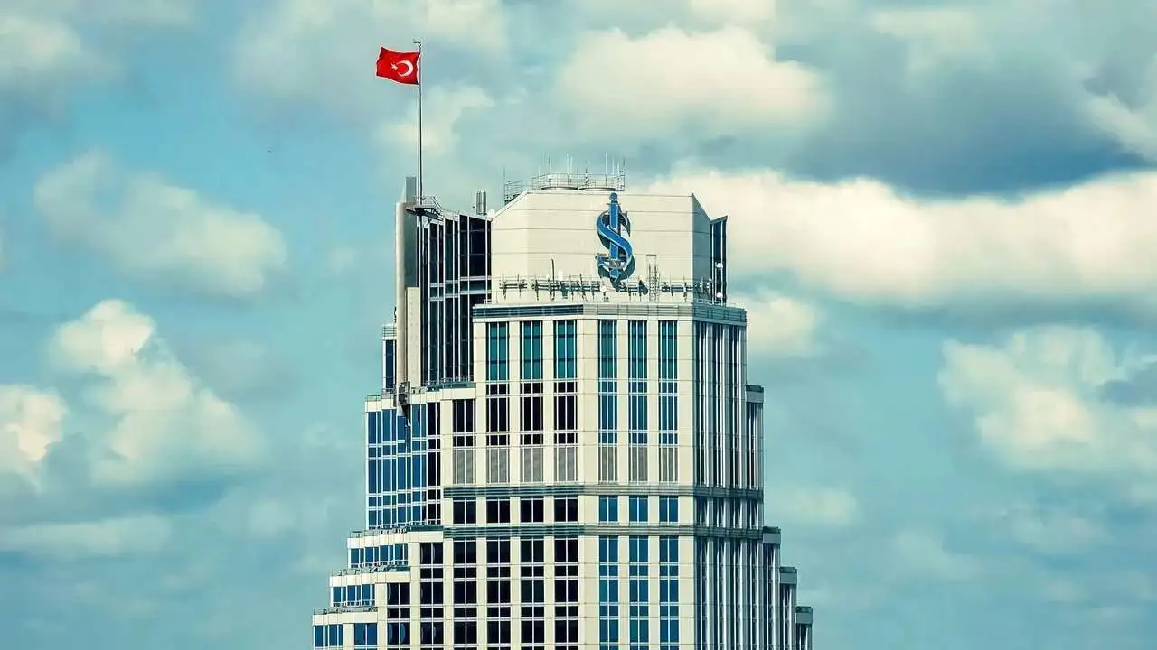 İş Bankası’ndan Kademeli Zam Modeli